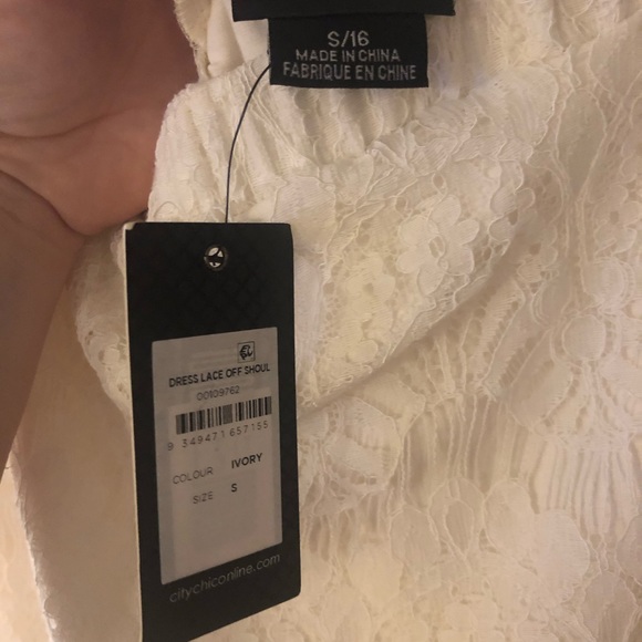 City Chic Ivory Mini Dress - off the shoulder - Picture 4 of 7